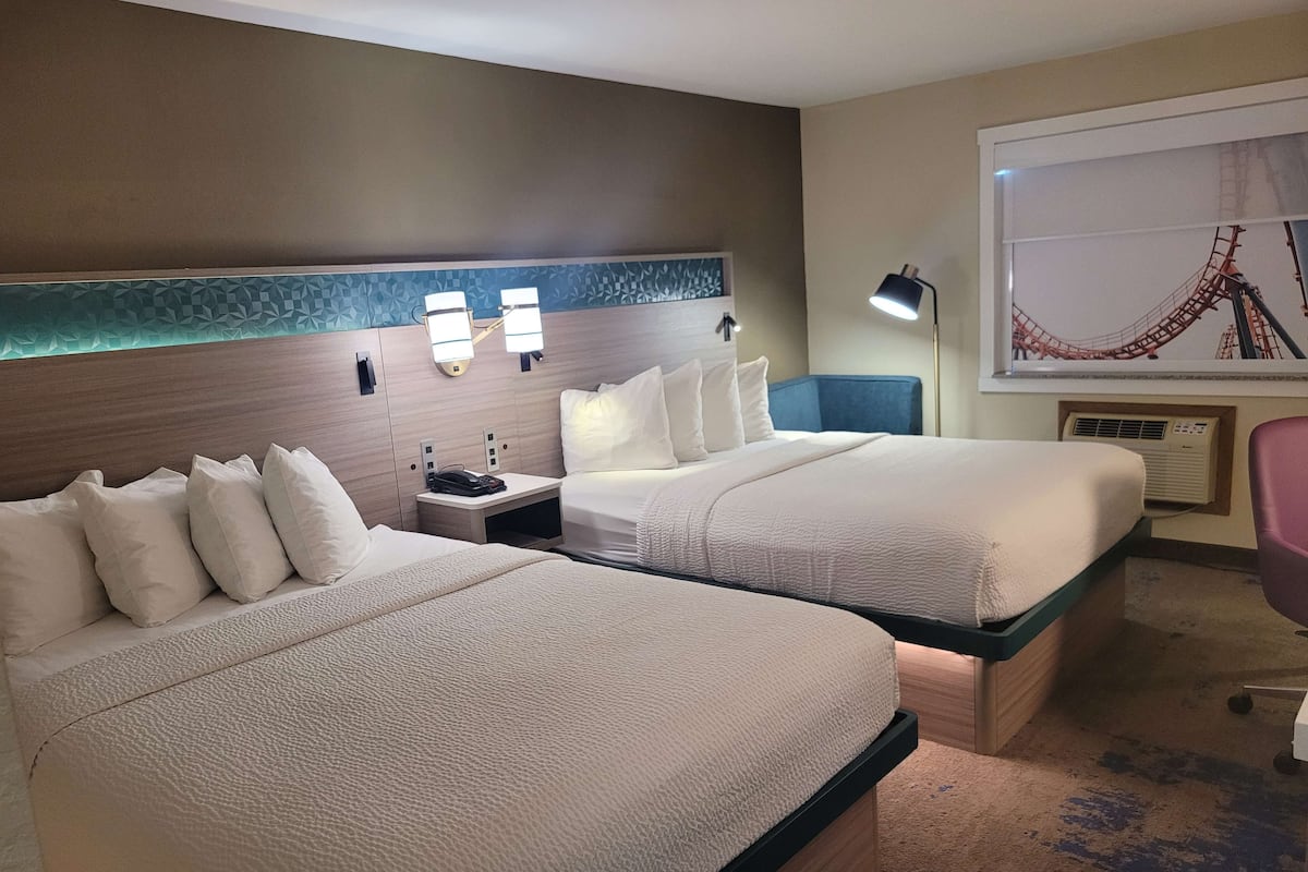 In-room safe, desk, laptop workspace, iron/ironing board