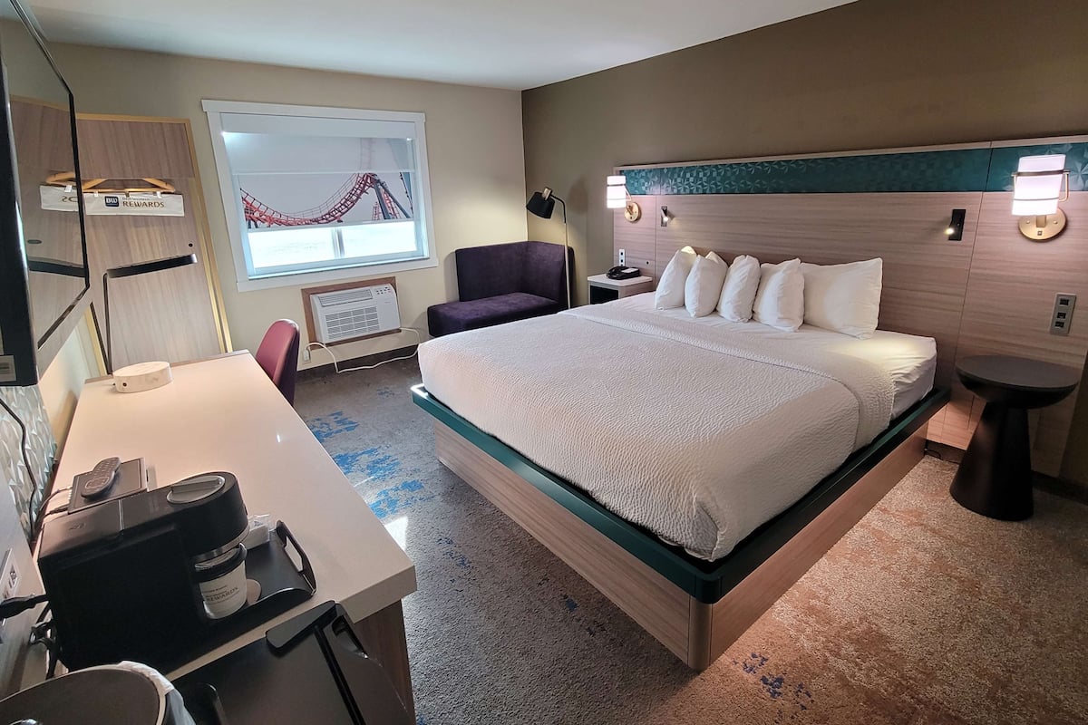 In-room safe, desk, laptop workspace, iron/ironing board