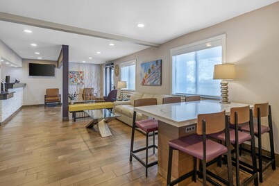 Best Western Plus Altoona Inn