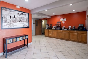 Free daily continental breakfast