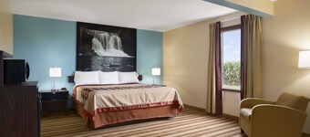 Super 8 by Wyndham Mattoon