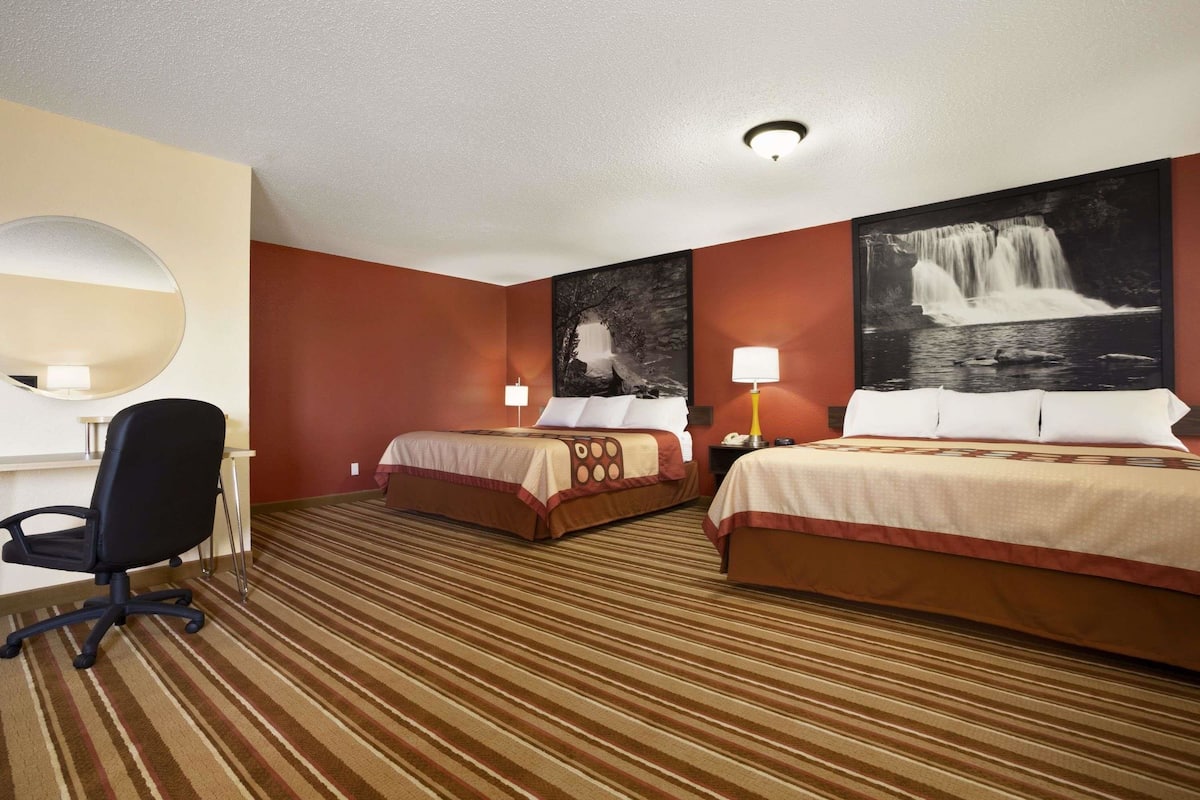 Studio Suite, Multiple Beds, Non Smoking | In-room safe, desk, iron/ironing board, free cribs/infant beds