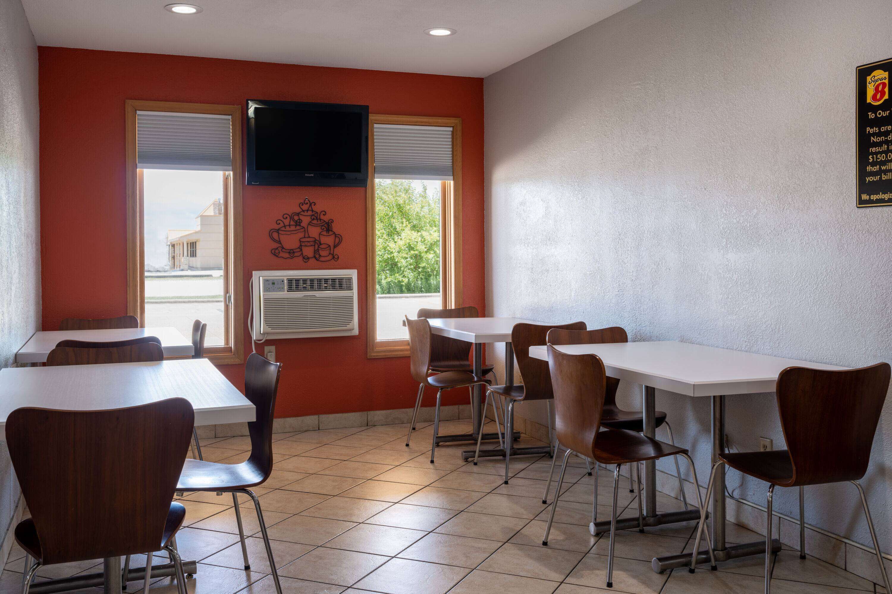 Desayuno continental gratuito y diario