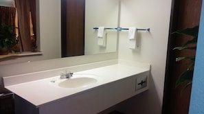 Bathroom - Select Inn Breckenridge (Breckenridge)