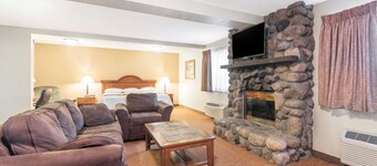 ซุปเปอร์ 8 บายวินด์แฮม เบมิดจิ MN