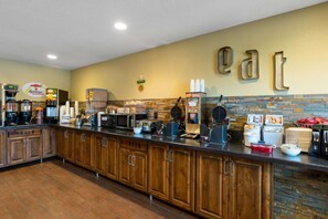 Petit déjeuner continental compris tous les jours