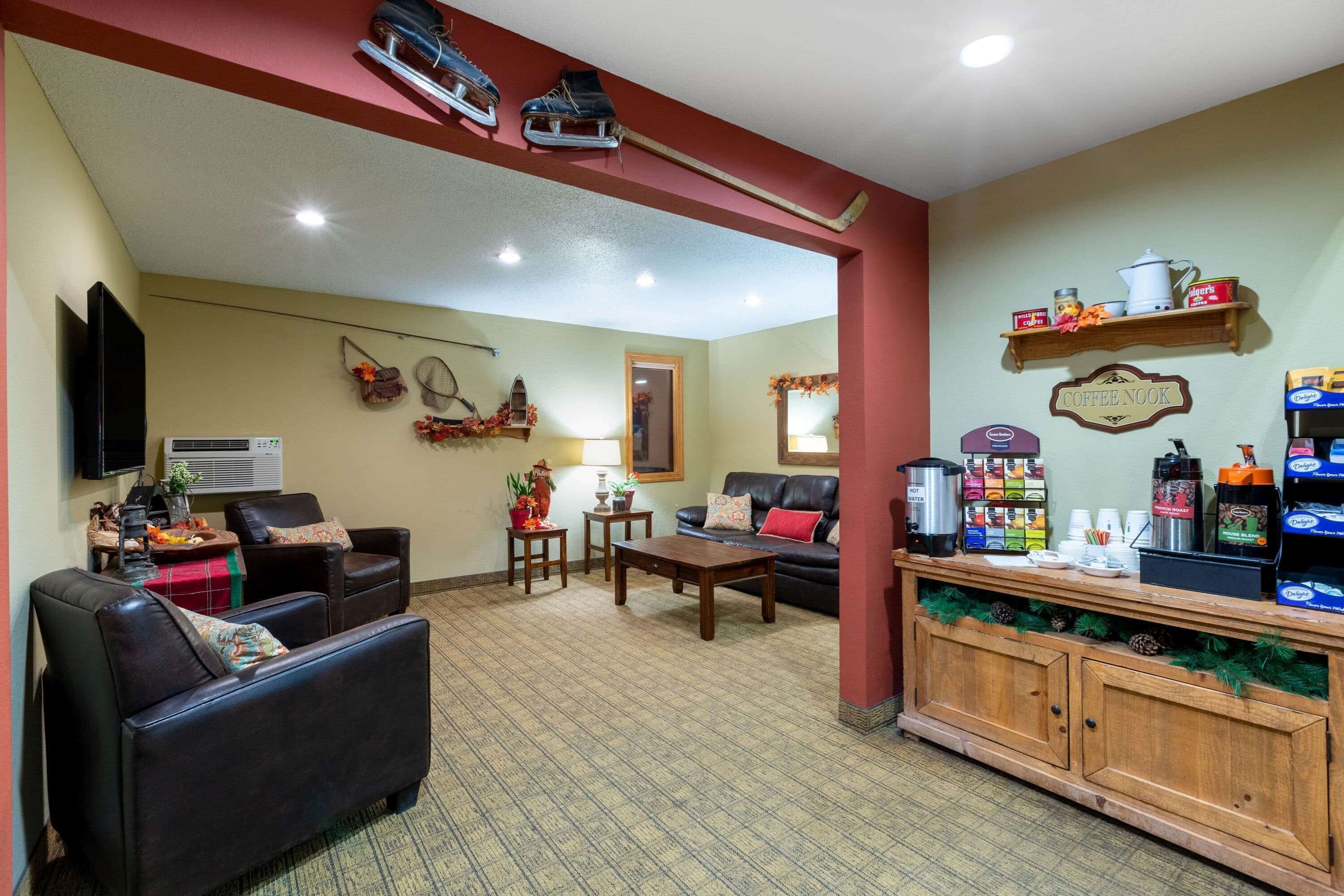 Super 8 by Wyndham Bemidji MN Reviews, Deals & Photos 2026 - Expedia