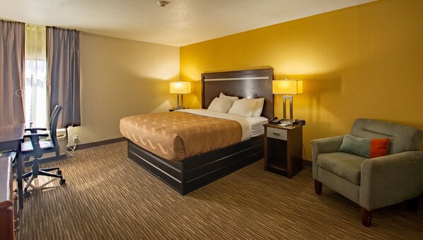 1 Queen Bed, Nonsmoking