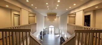 Quality Inn & Suites Portage Central