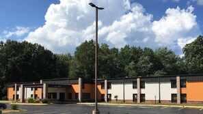 Exterior - Quality Inn & Suites Portage Central (Portage)