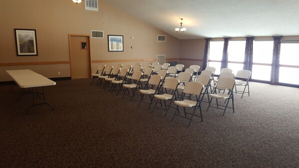 Meeting facility