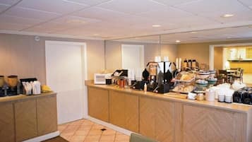 Free daily continental breakfast