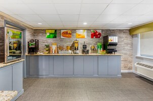 Desayuno continental incluido todos los días 
