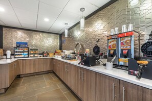 Tägliches inbegriffenes kontinentales Frühstück