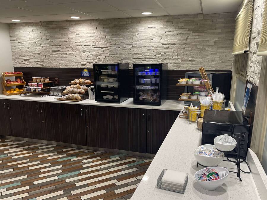 Free daily on-the-go breakfast