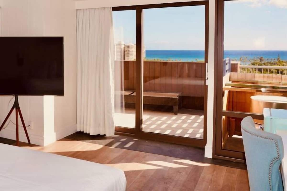 1 bedroom, in-room safe, cribs/infant beds, bed sheets