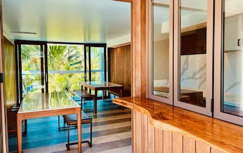 Poolside bar at Hotel La Croix