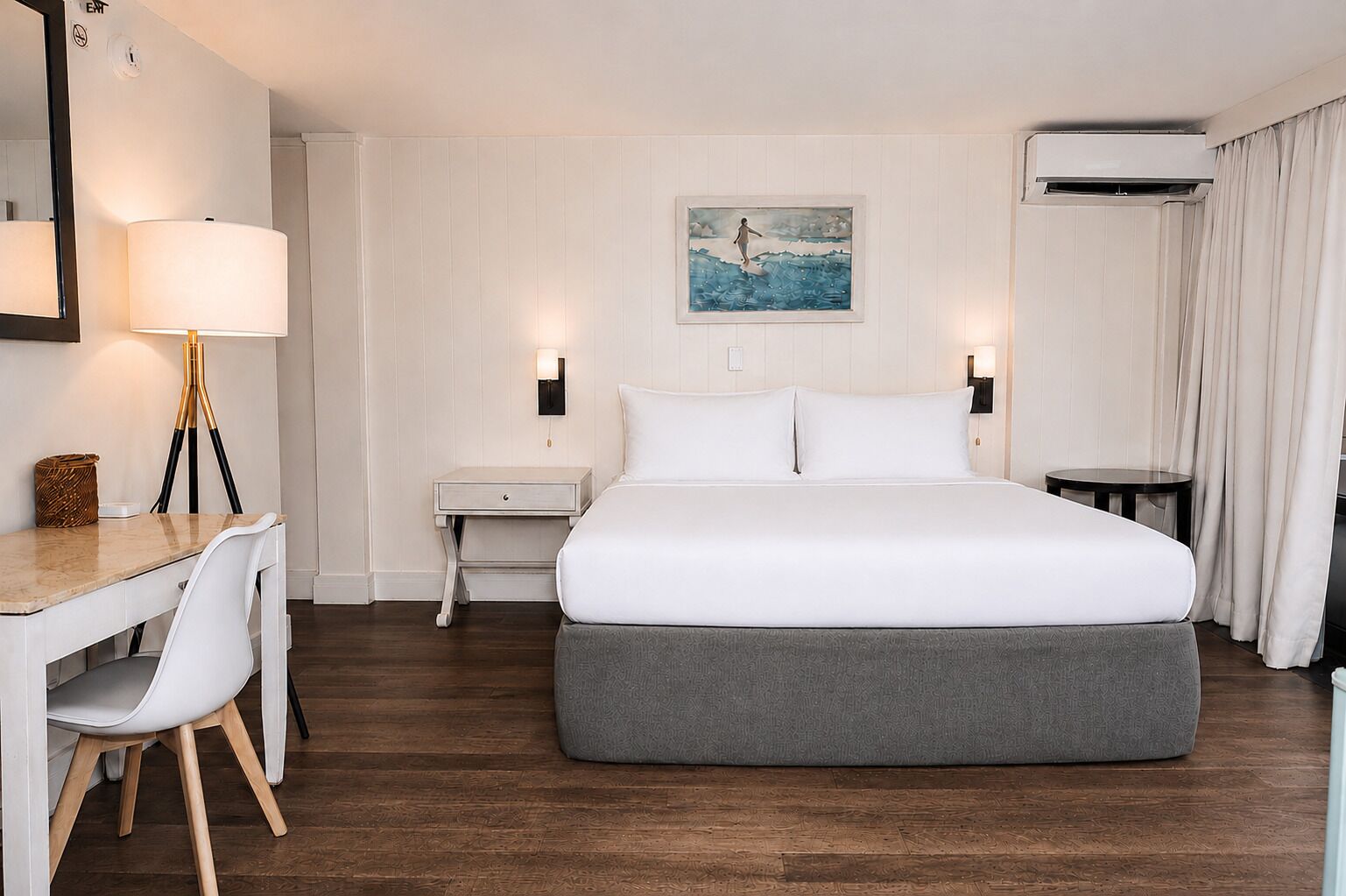 Penthouse Hoku Terrace ADA | In-room safe, cribs (surcharge), WiFi (free), bed sheets