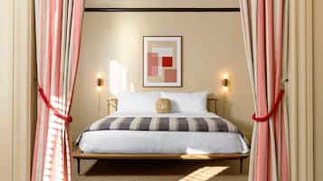 Suite, 1 très grand lit (The King Suite) | 1 chambre, draps en coton égyptien, literie de qualité supérieure