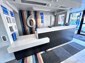 Reception - Motel 6 Greenwood Village, CO - Denver - South Tech Center (Greenwood Village)