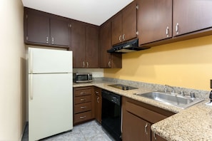 Full-sized fridge, microwave