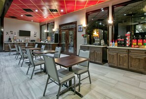 Desayuno continental incluido todos los días