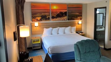 Suite, 1 King Bed, Non Smoking