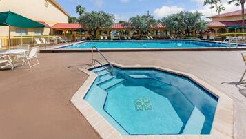 Ropa de cama de alta calidad y escritorio