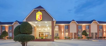 Super 8 by Wyndham Morrilton