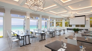 Meeting space at Pelican Grand Beach Resort - A Noble House Resort