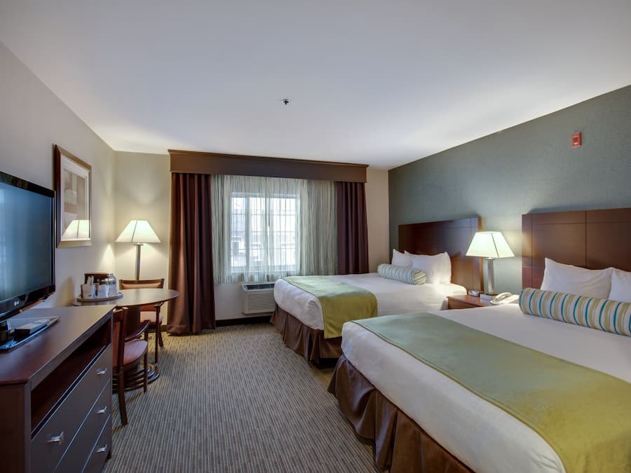 Individually furnished, desk, iron/ironing board, WiFi