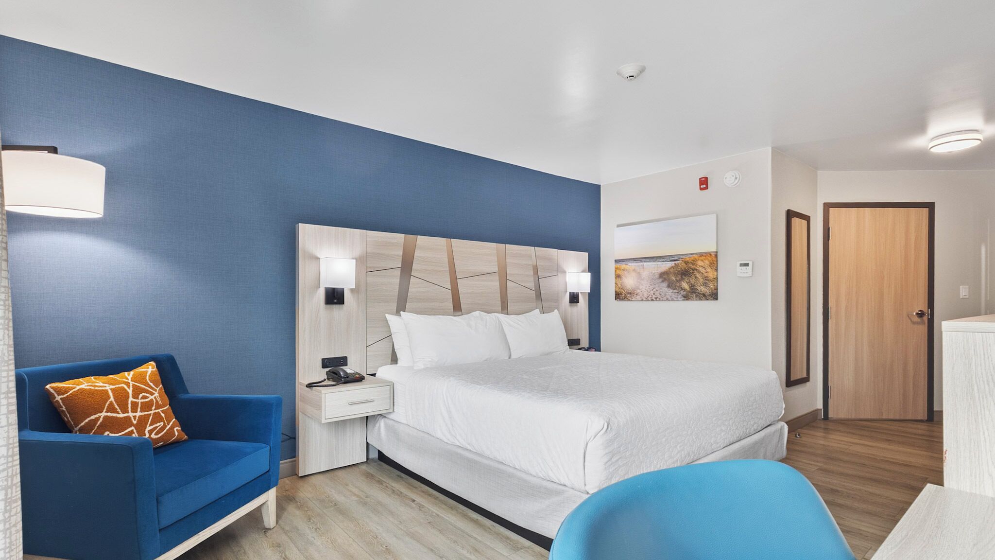 Individually furnished, desk, iron/ironing board, WiFi