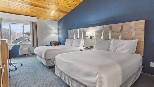 Best Western Plus The Inn at Hampton