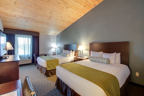 Best Western Plus The Inn at Hampton