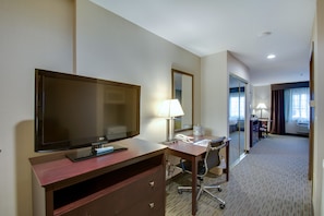 Suite, 2 Queen Beds, Accessible, Bathtub (with Sofabed) | In-room business centre