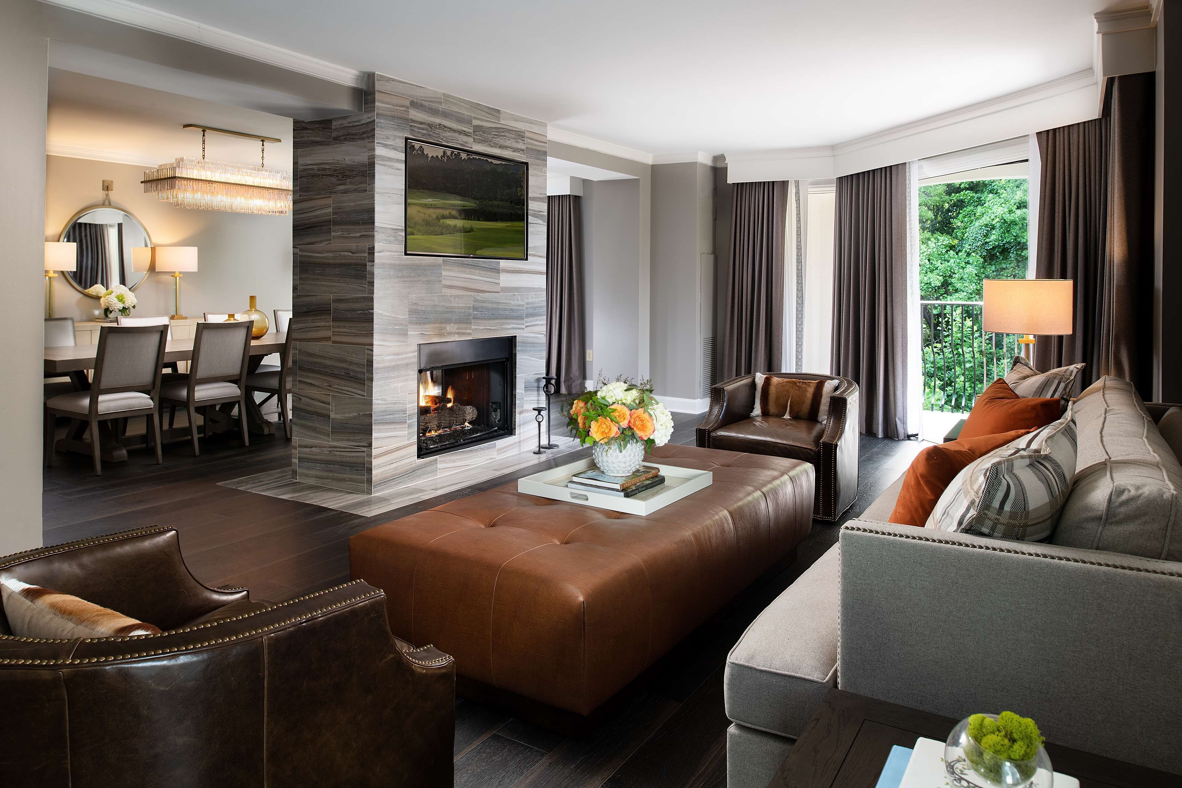 Hypo-allergenic bedding, in-room safe, desk, laptop workspace