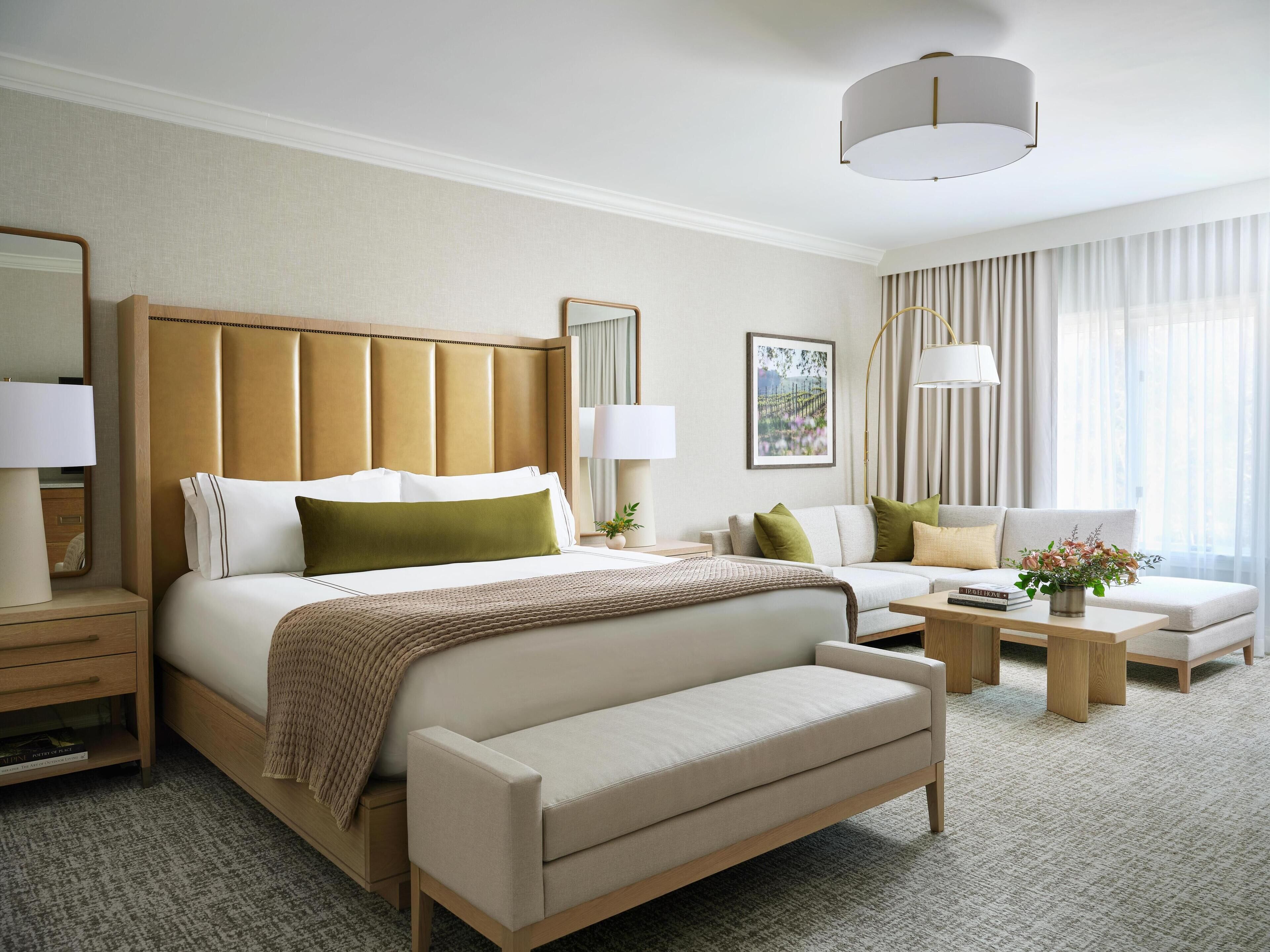 Hypo-allergenic bedding, in-room safe, desk, laptop workspace