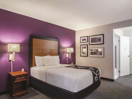 La Quinta Inn Suites by Wyndham Miami Airport East - Image 54