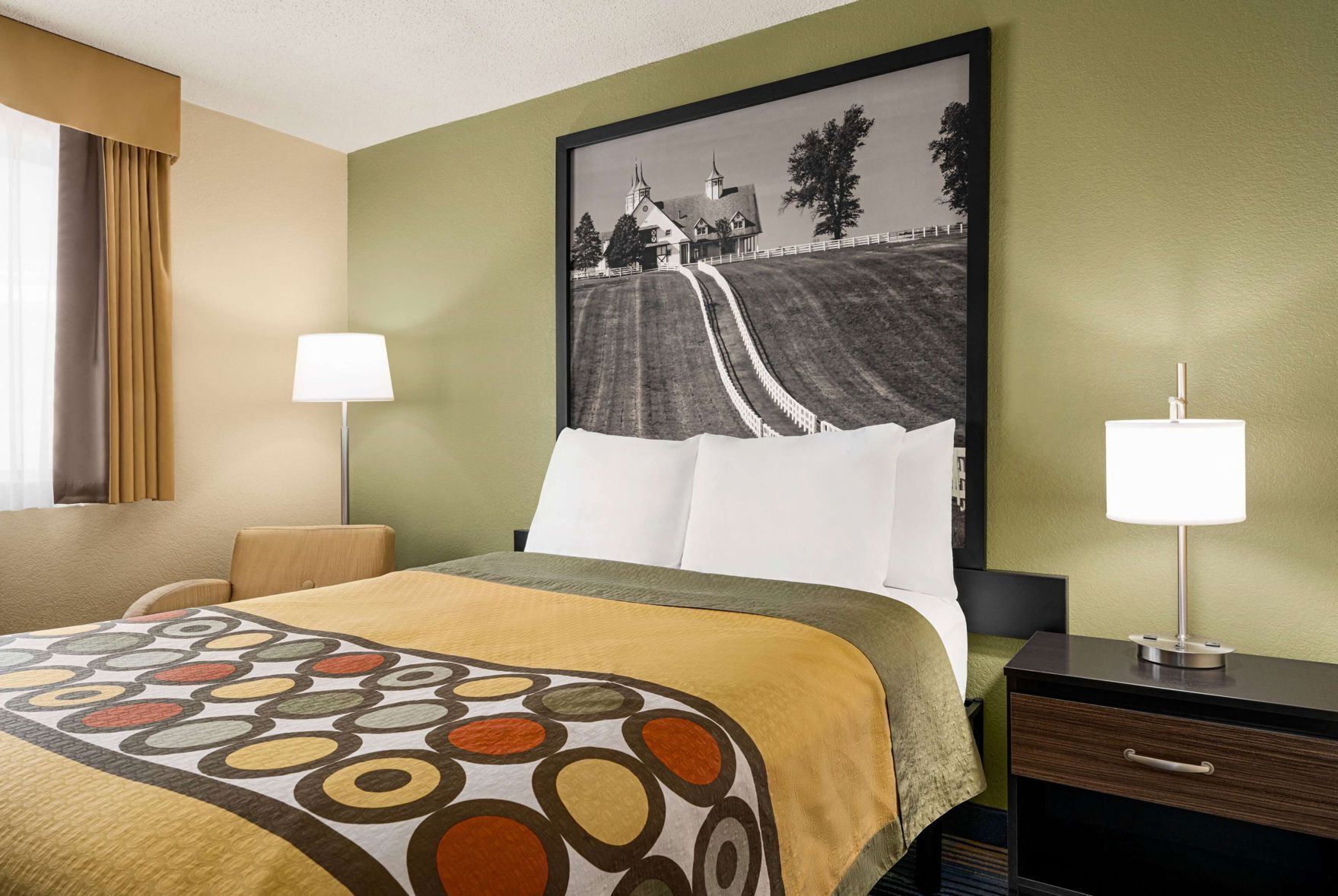 Desk, free cots/infant beds, rollaway beds, free WiFi