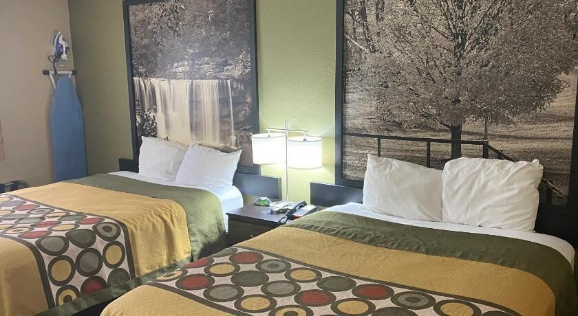 Desk, free cots/infant beds, rollaway beds, free WiFi