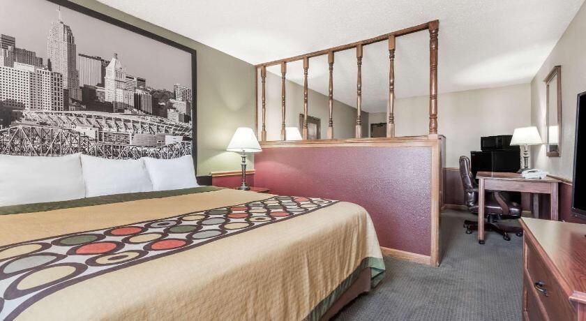 Desk, free cots/infant beds, rollaway beds, free WiFi