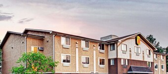 Super 8 by Wyndham Baltimore/Essex Area