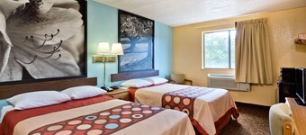 Super 8 by Wyndham Lexington Park/California Area