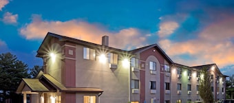 Super 8 by Wyndham Lexington Park/California Area