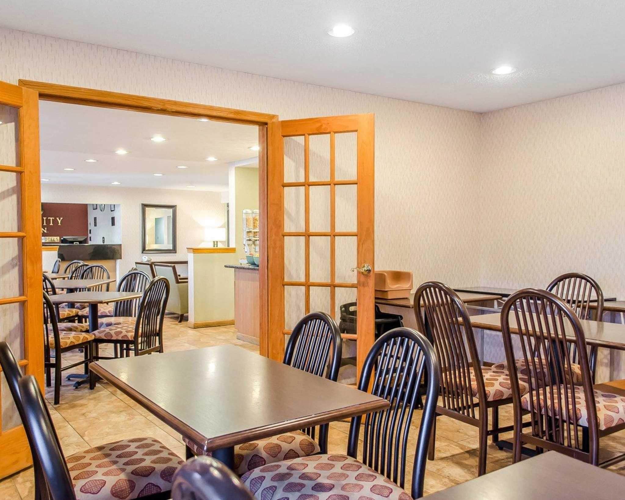 Petit déjeuner buffet compris