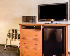 Desk, iron/ironing board, free cribs/infant beds, free WiFi