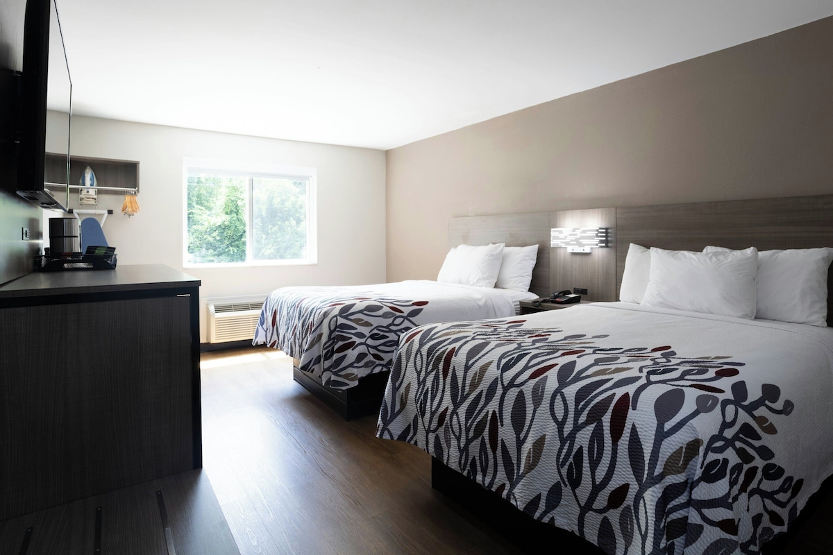 Iron/ironing board, free cots/infant beds, rollaway beds, free WiFi