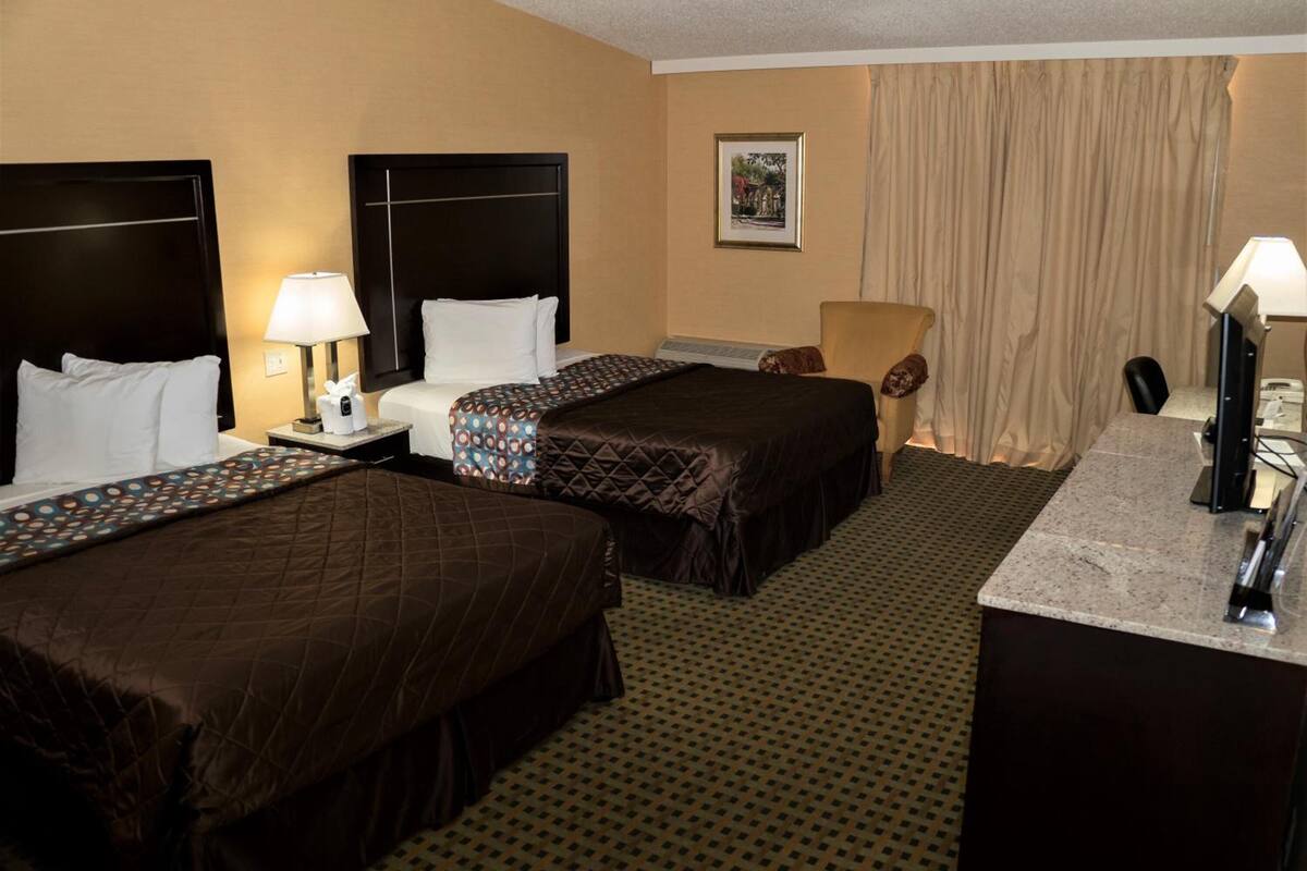 desk, laptop workspace, soundproofing, iron/ironing board