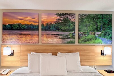 Days Inn by Wyndham Torrington