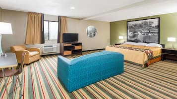 Escritorio, wifi gratis y ropa de cama